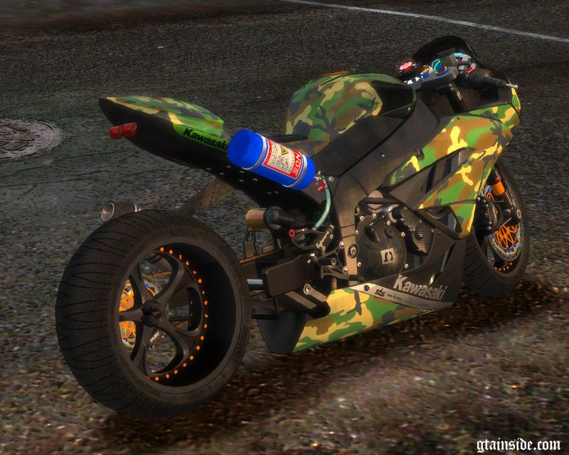 Kawasaki Ninja ZX-6R (Ruff Ryders/stock)