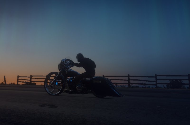 Harley-Davidson Street Glide bagger "Bluestar"