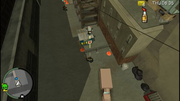 Расположение камеры наблюдения №27 для уничтожения в GTA Chinatown Wars, находится на маленьком здании в переулке за жилым домом.