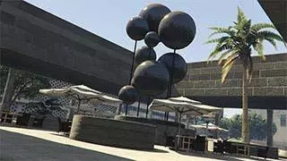 In and Out: Изображение In and Out V