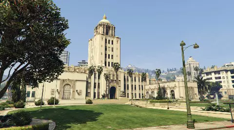 Последняя команда на вылет: Ратуша LTS